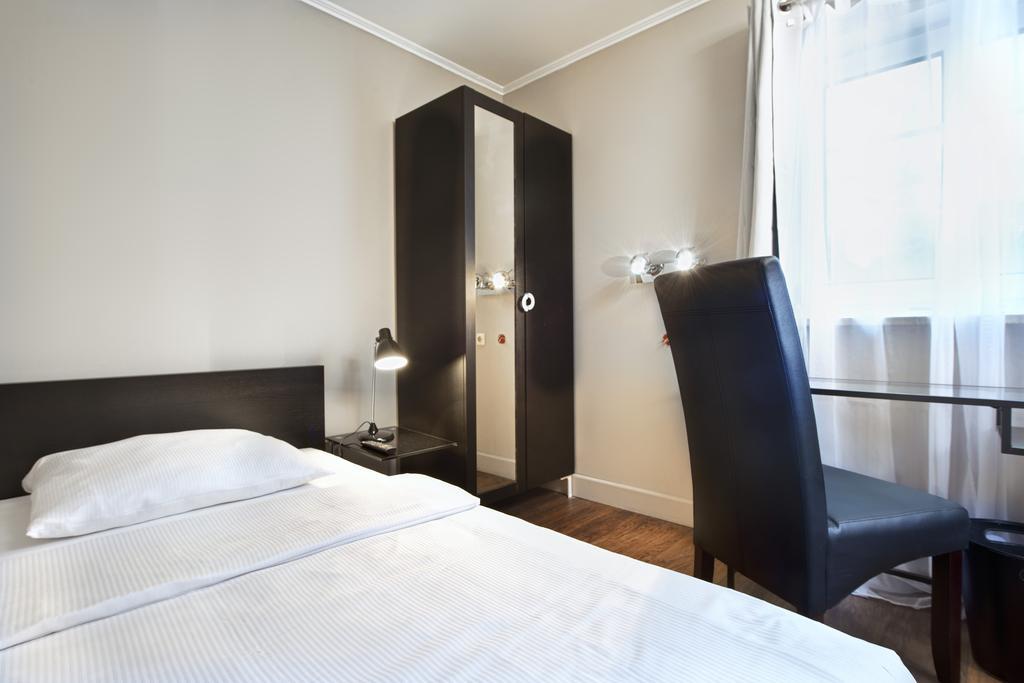 Hotel Munich North Neufahrn bei Freising Room photo